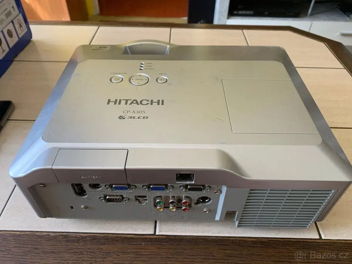 Projektor Hitachi