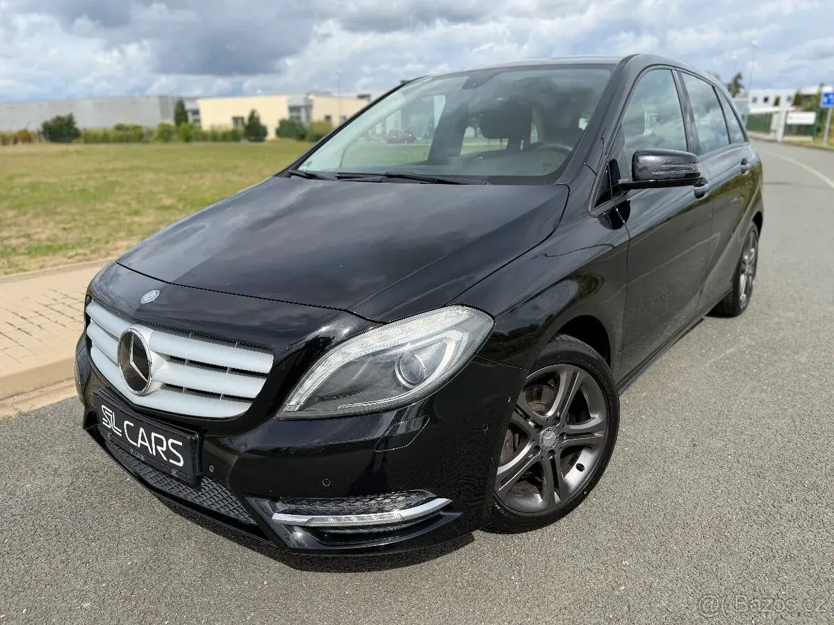 Mercedes-Benz B200 – 2014, 180 700 km