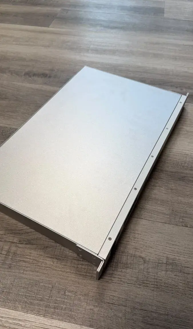 Ubiquiti UniFi Dream Machine Special Edition (UDM-SE)