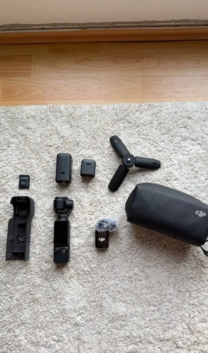 DJI Osmo Pocket 3 Creator Combo + SanDisk Extreme 512 GB