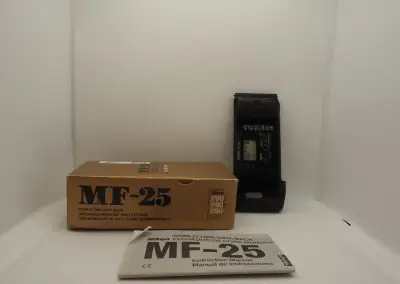 Datová stěna Nikon MF-25