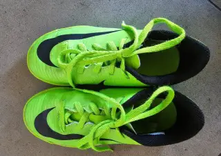 Sálovky Nike Mercurial - vel. 29,5