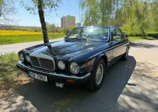 Daimler Double Six 1988