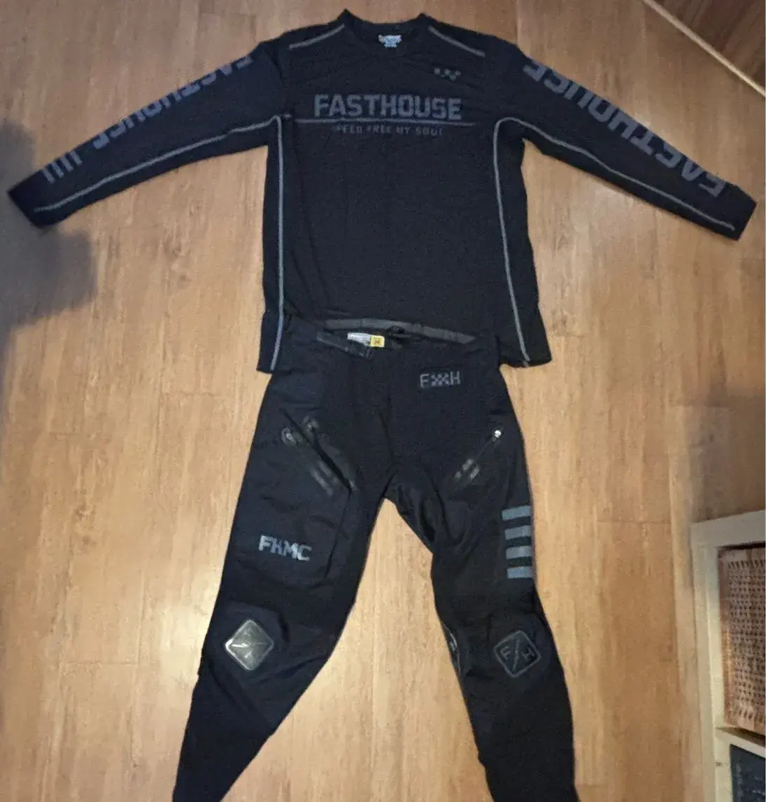 Motokros/enduro dres a kalhoty