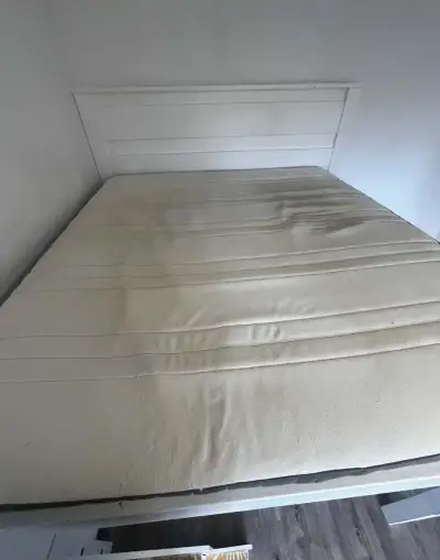 IKEA matrace 180 × 200 cm
