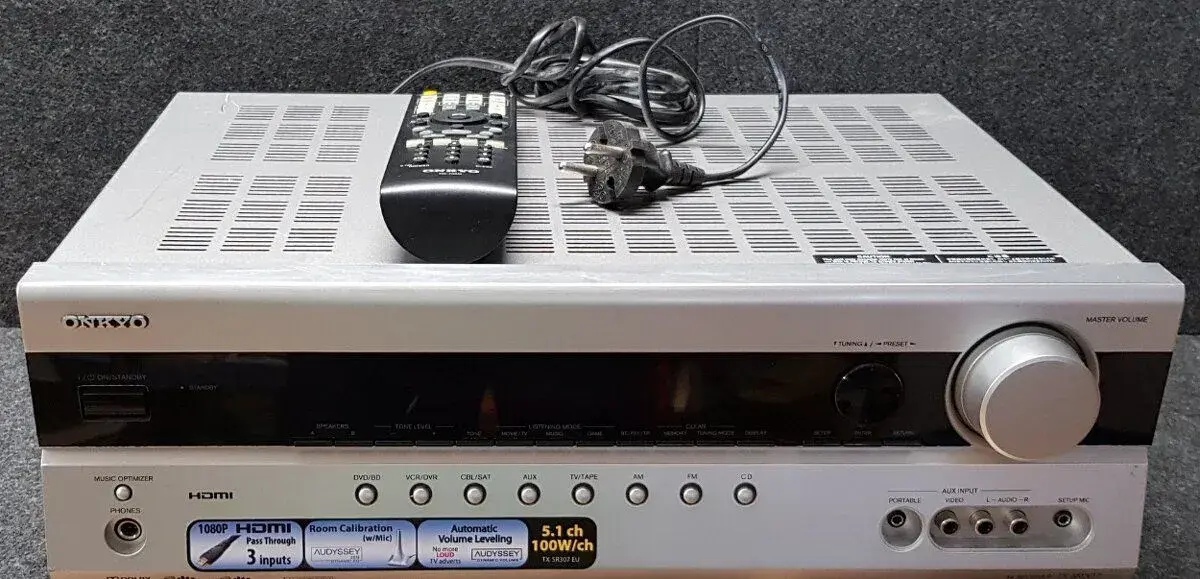 Zesilovač Onkyo TR-SR307, HDMI, včetně ovladače