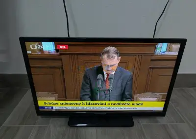 LED TV GoGEN 24" + pokojová anténa – funkční