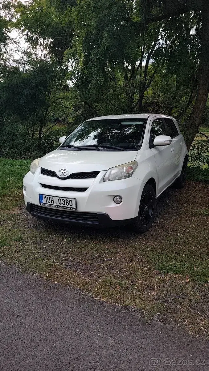 Toyota Urban – 2011, 223 000 km