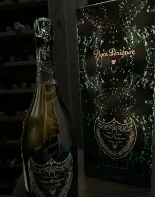 Dom Pérignon Vintage 2004 – Iris van Herpen (Metamorphosis)