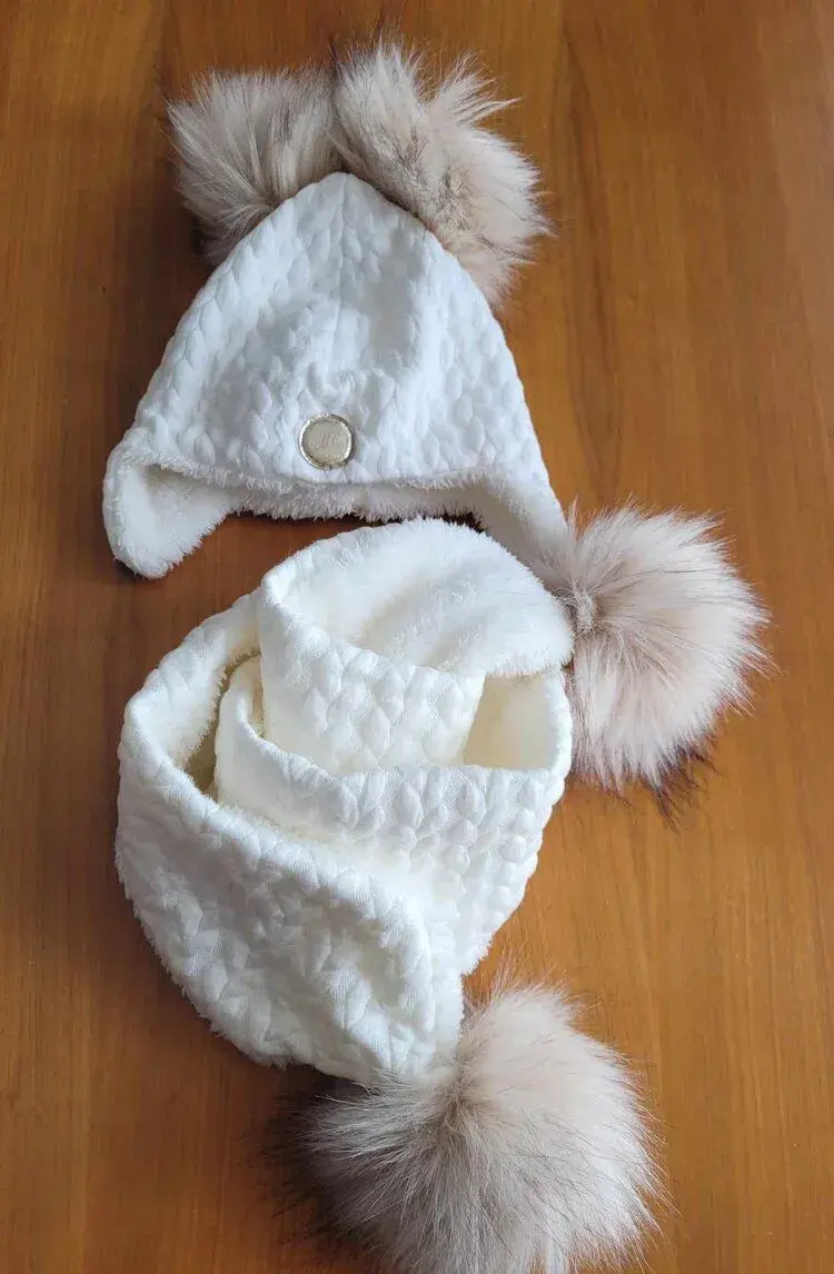 šála a čepička, stav, 1-2 ROKY, 49 CM