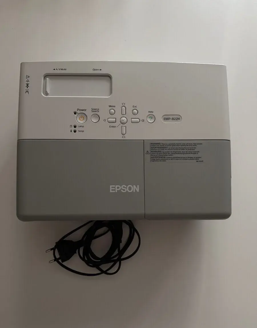 projektor Epson EMP-822H