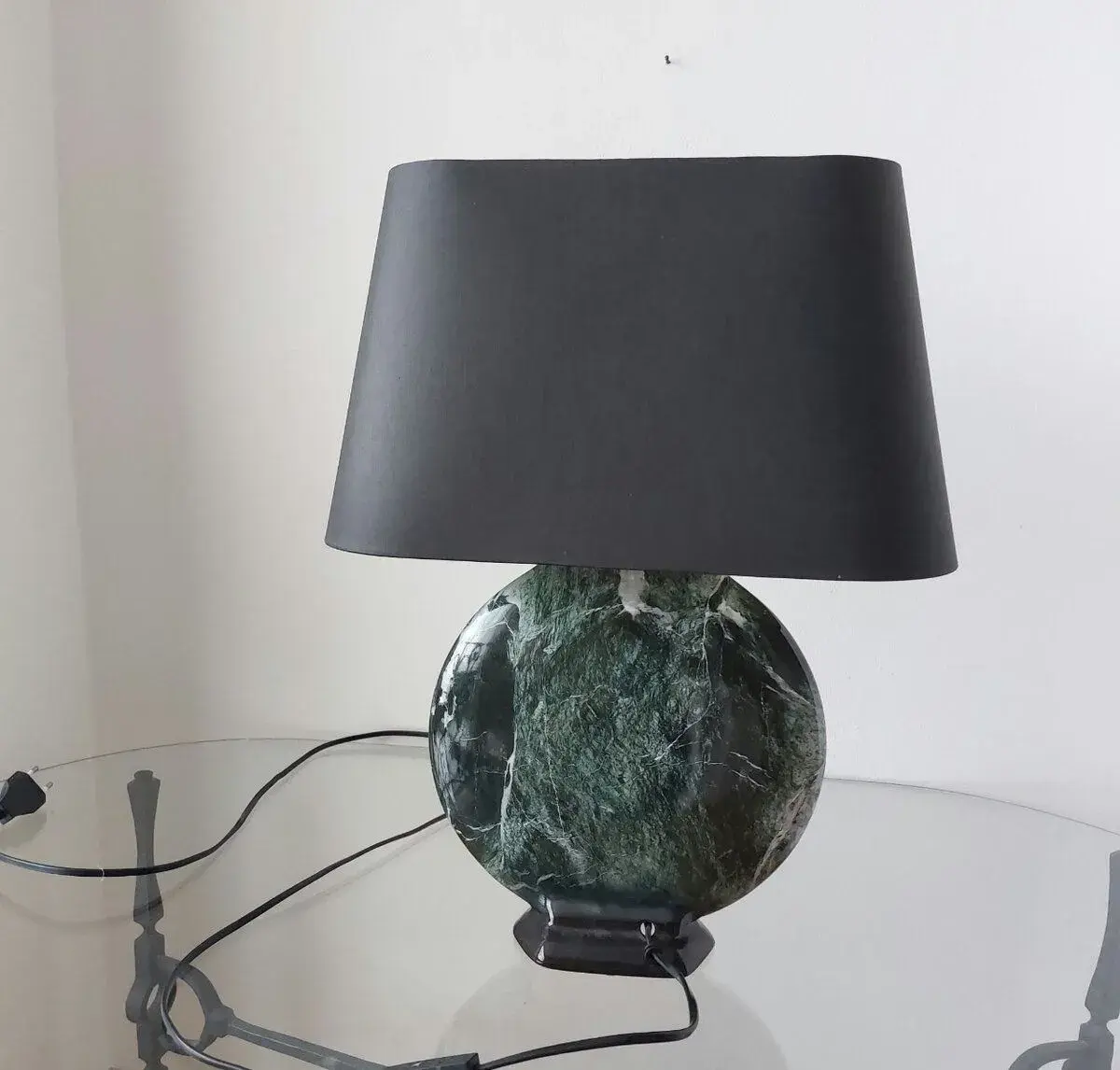 Designová stolní lampa