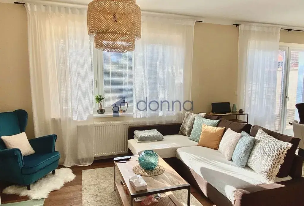 Pronájem zařízeného RD 4+kk/2xT, 154m², pozemek 183m², ul. B