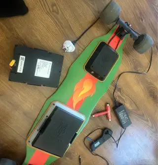 Elektro Longbord - skateboard z USA UDITER S3 + 2x Baterie