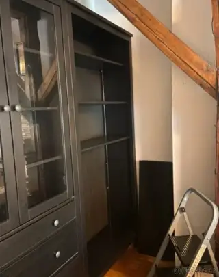 KNIHOVNA IKEA HEMNES"