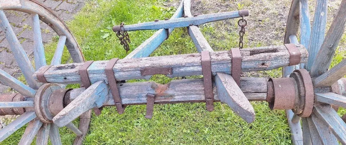 LOUKOTĚ NÁPRAVA