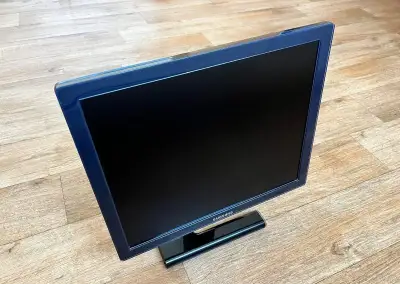 LCD monitor Samsung 971P: 19", 1280x1024px, HDMI, DVI