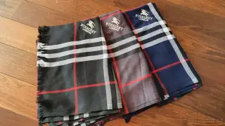 Podzimní / zimní šála Burberry