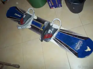 Starší Snowboard Jagaball 155 cm