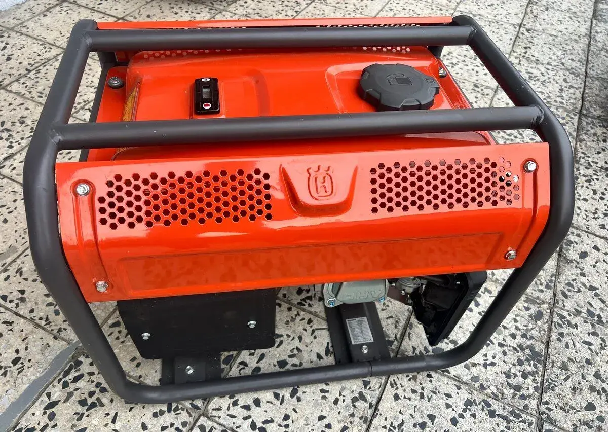 Nepoužitá elektrocentrála Husqvarna G 2500P