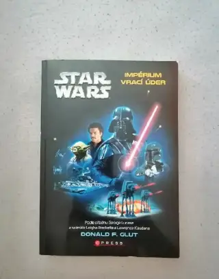Kniha Star Wars Impérium vrací úder