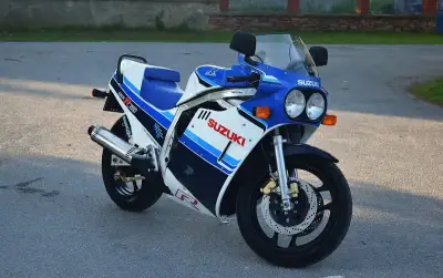 Suzuki GR75A 1986