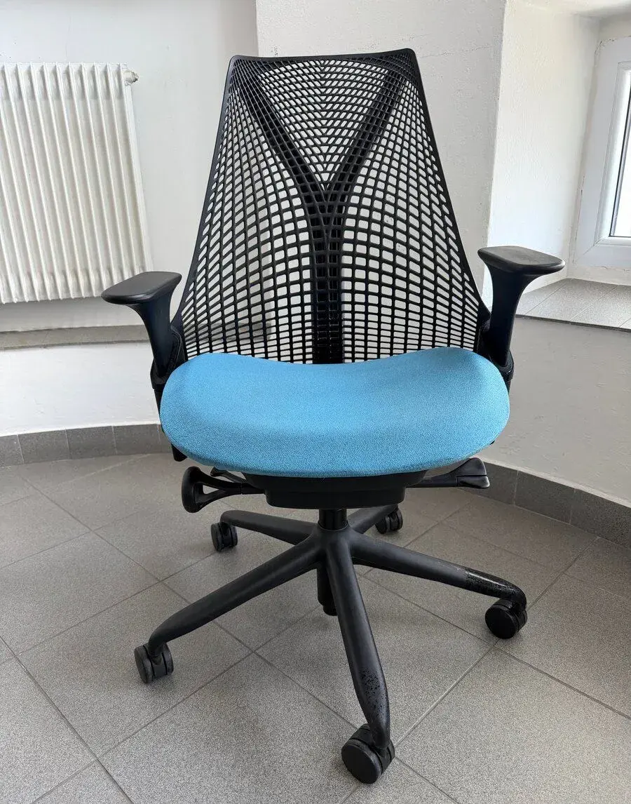 kancelářská židle Herman Miller Sayl