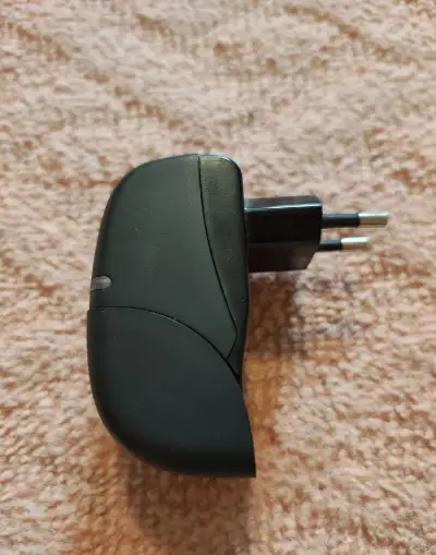 Nabíječka AA a AAA tužkových baterií