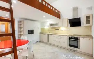 Pronájem bytu 1+1, Radlická, Smíchov, 22500Kč/měs, 43 m2