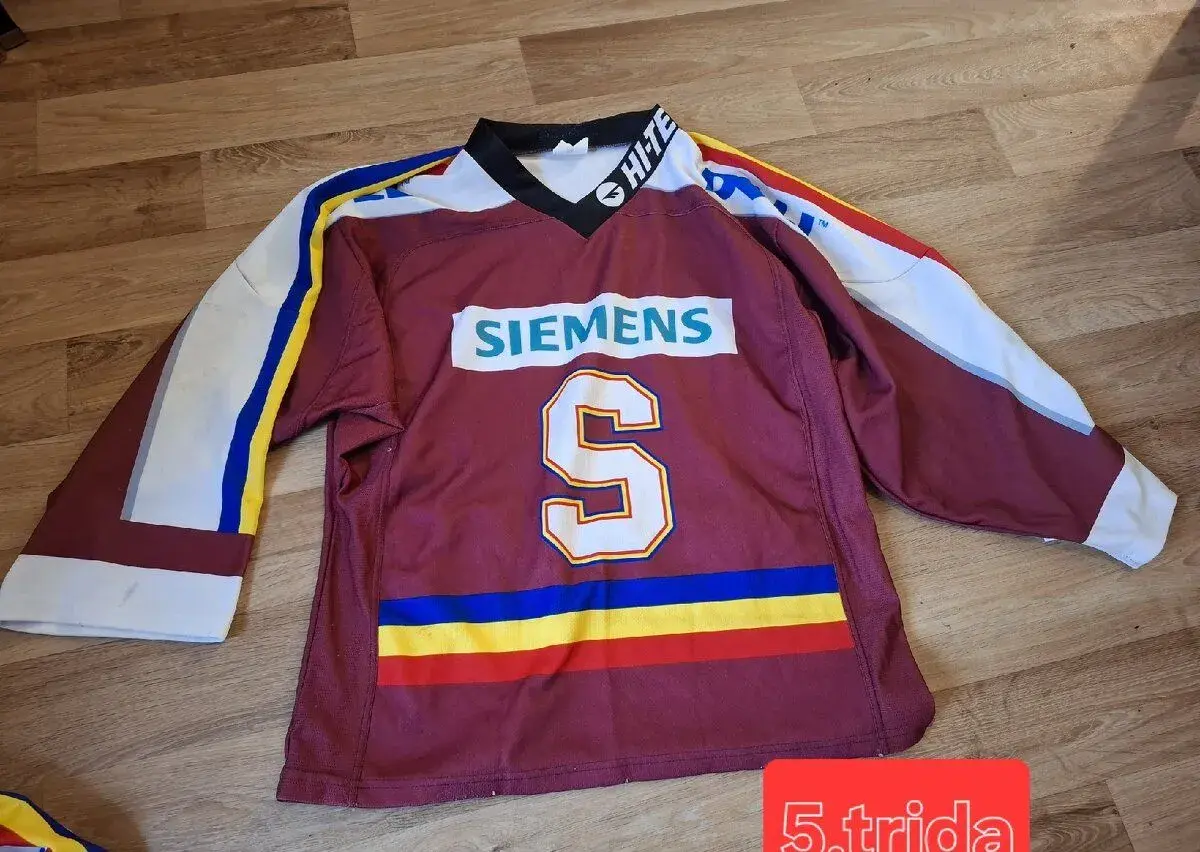 Dres HC Sparta Praha různé velikosti