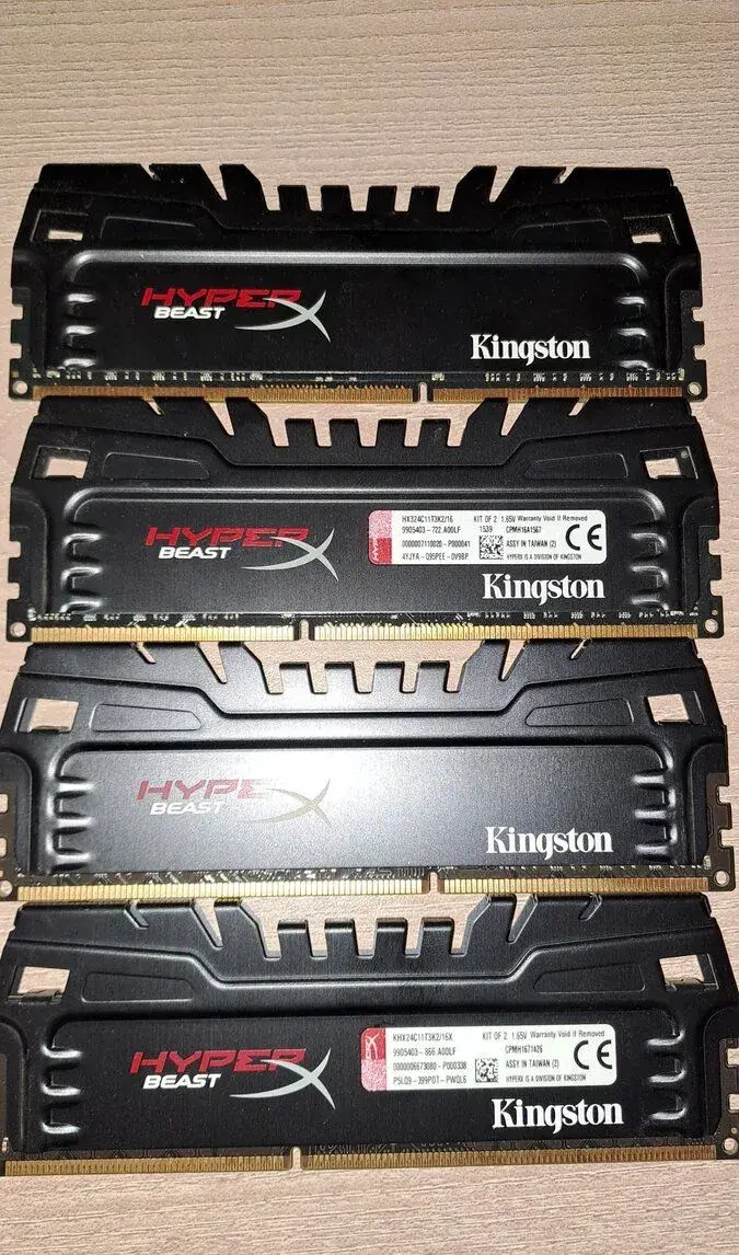 RAM 32GB DDR3 2400MHz Kingston HyperX Beast (4x8GB)