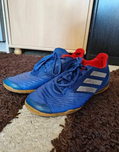 Futsalovky Adidas