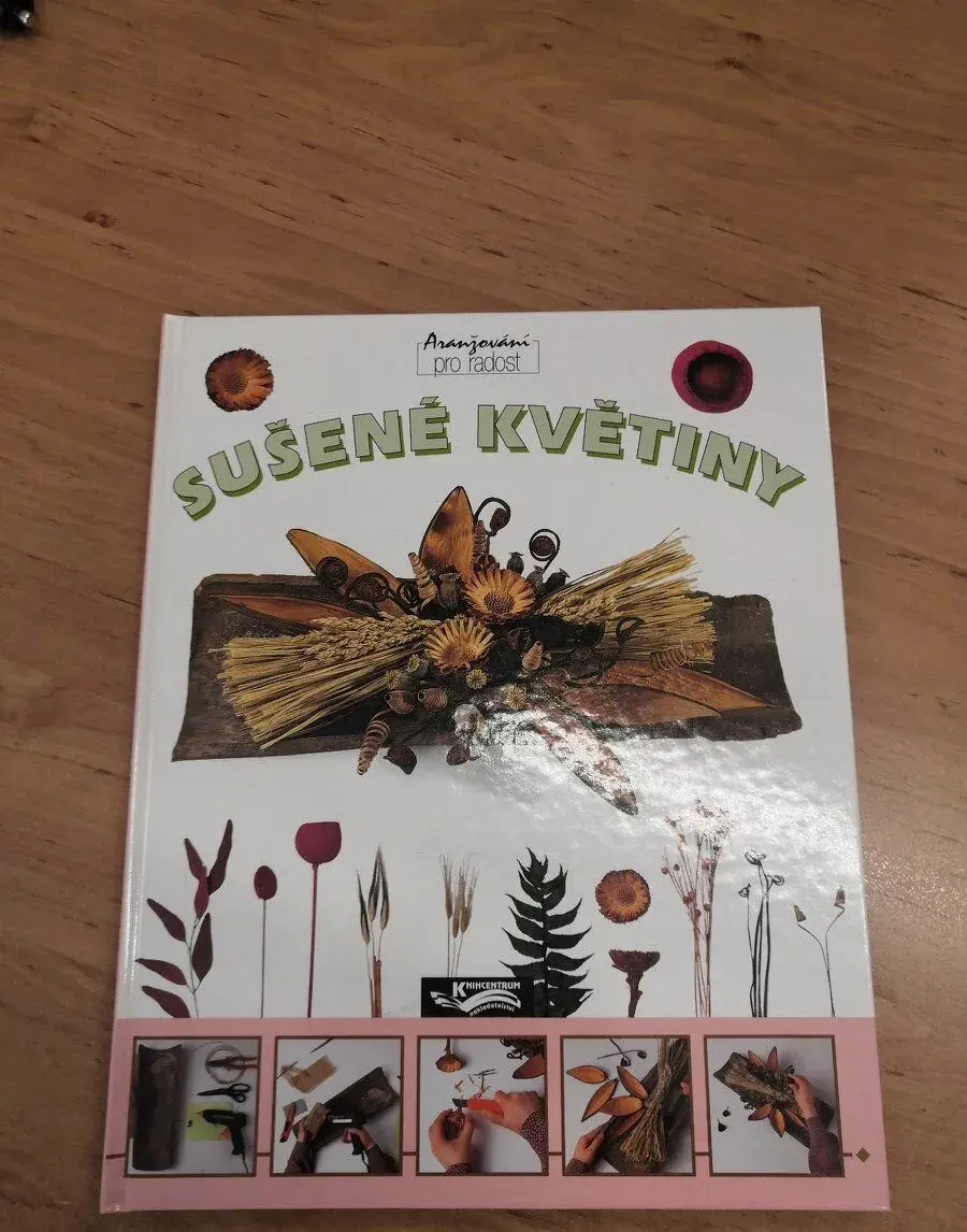 SUŠENÉ KVĚTINY