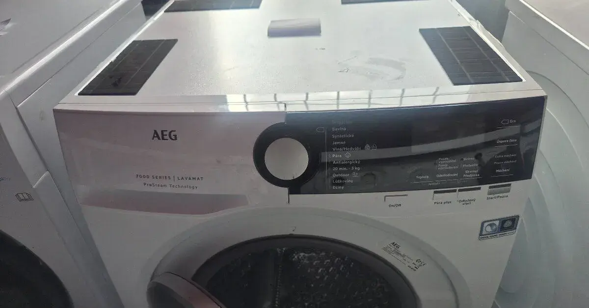 Pračka AEG ProSteam L7FBE48SC