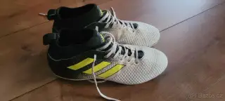 Kopačky Adidas velikost 42