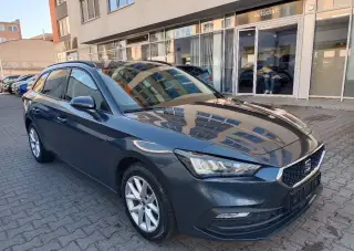 Seat Leon – 2023, 182 358 km