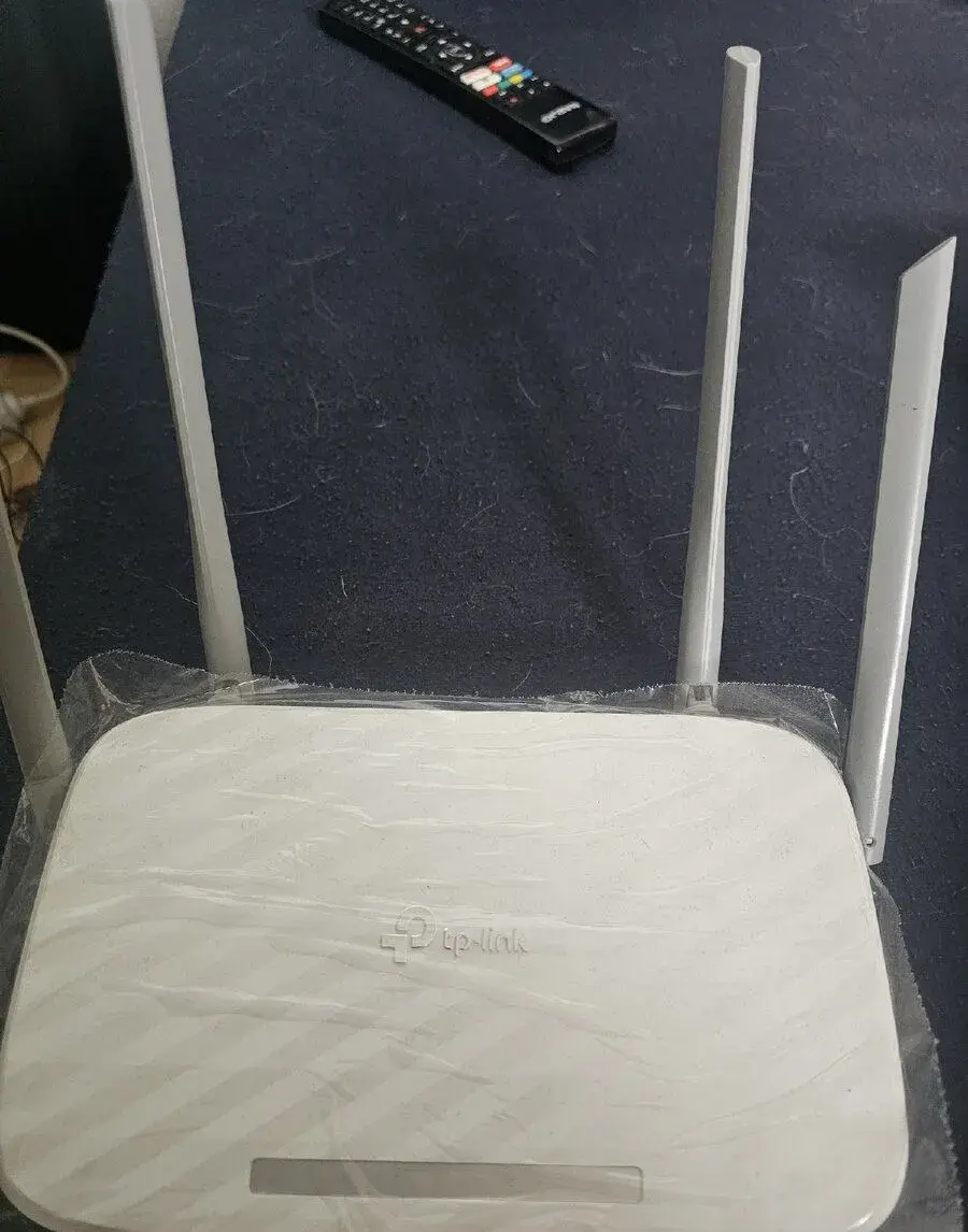 Nový, vystavený WI-FI router TP Link