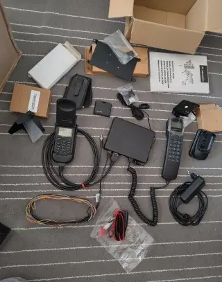 Motorola Star Tac & Handsfree sada pro automobil