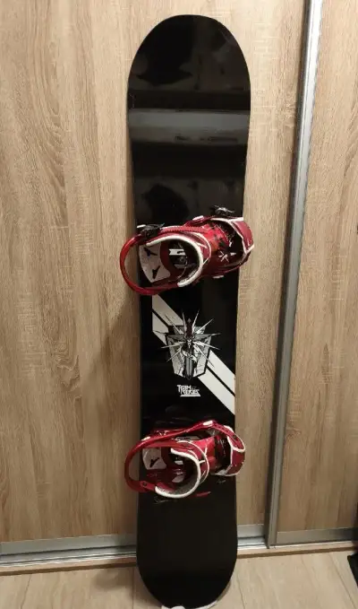 Snowboardový set Nitro Team 157 cm + vázání Flux vel. L
