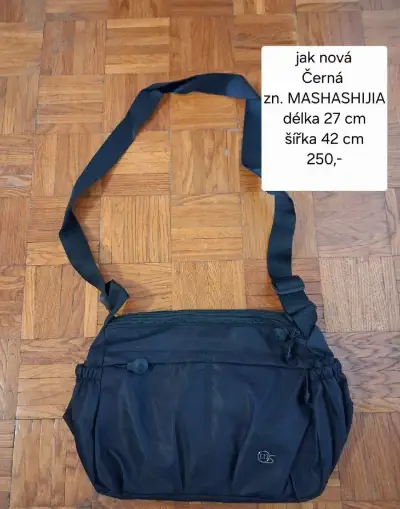 Černá kabelka přes rameno