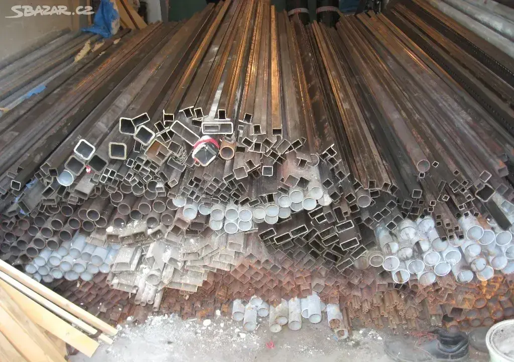Doprodej hutního materiálu – trubky a profily