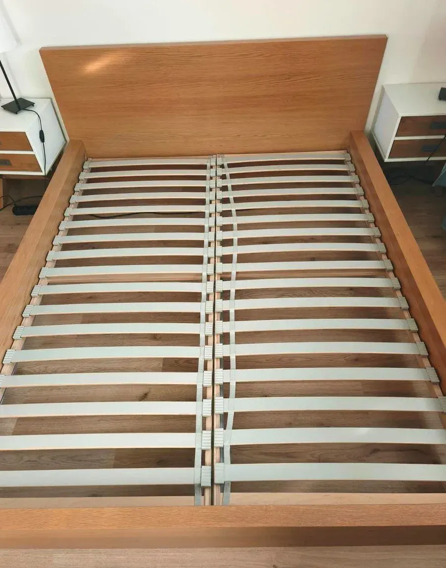 Postel Ikea Malm 160x200