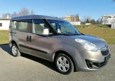 Opel Combo – 2012, 175 000 km