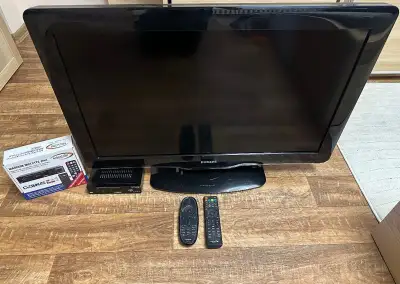 Full HD TV Phillips 32”