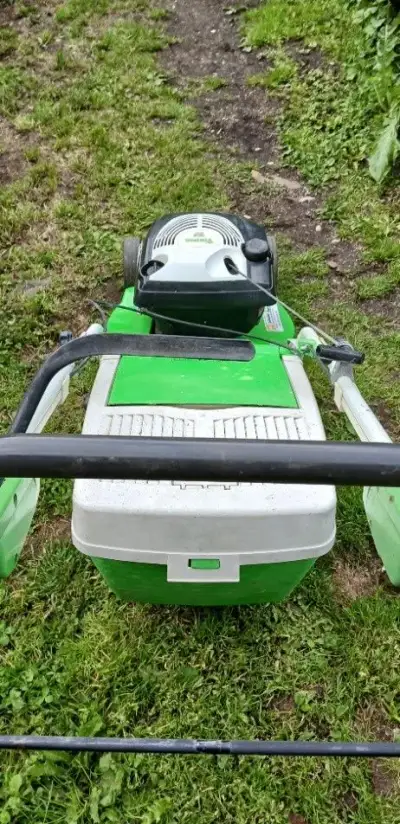 Sekačka s pojezdem Viking MB448