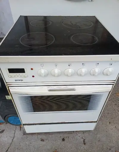 Elektrický sporák s troubou Gorenje