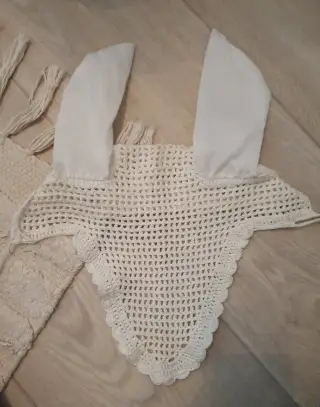 Čabraka na koně bílá