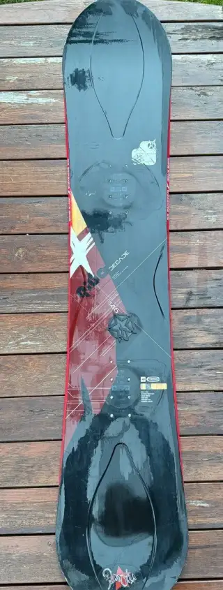 Snowboard i vázaní zn. RIDE vel. 146