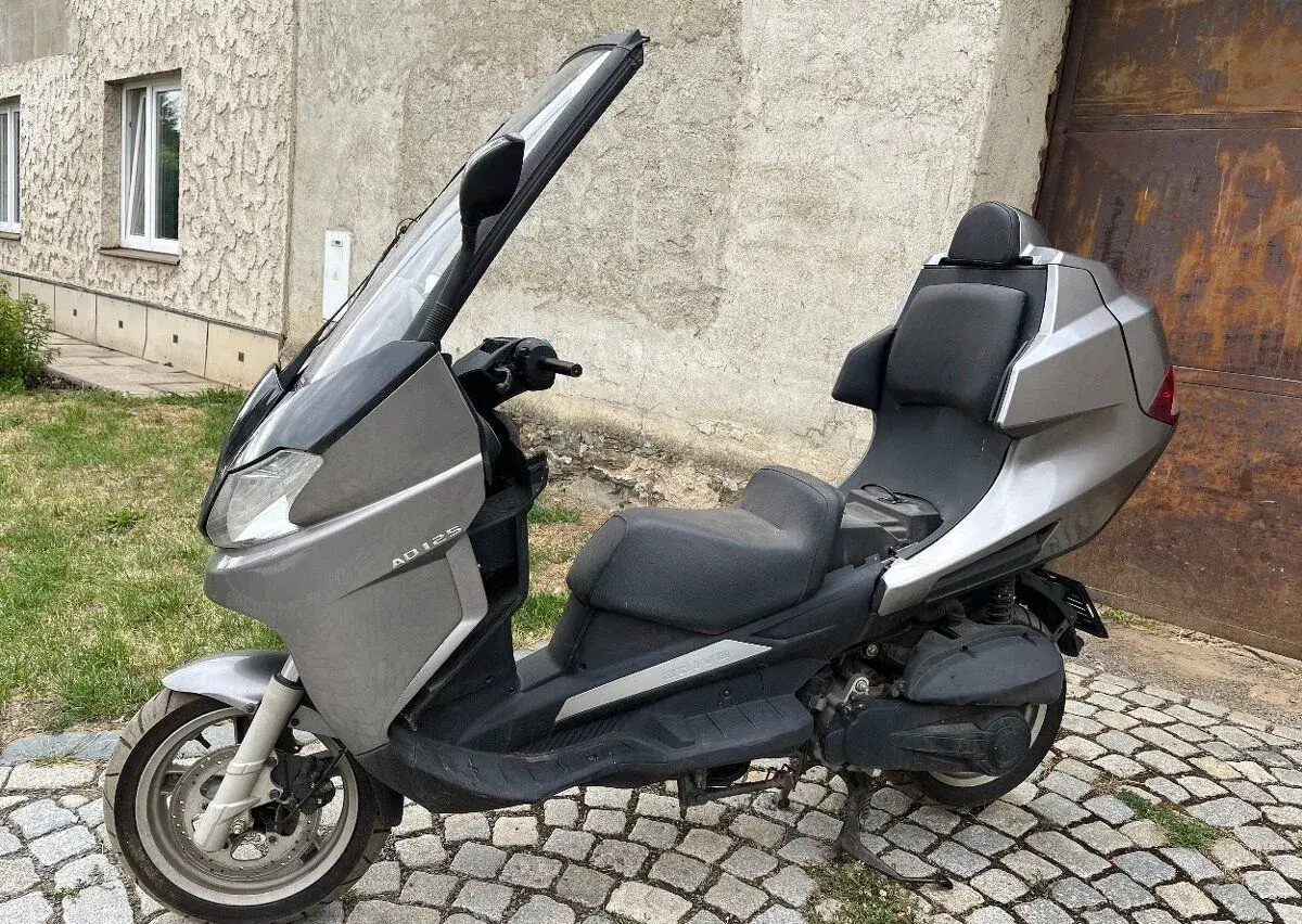 Adiva AD 125