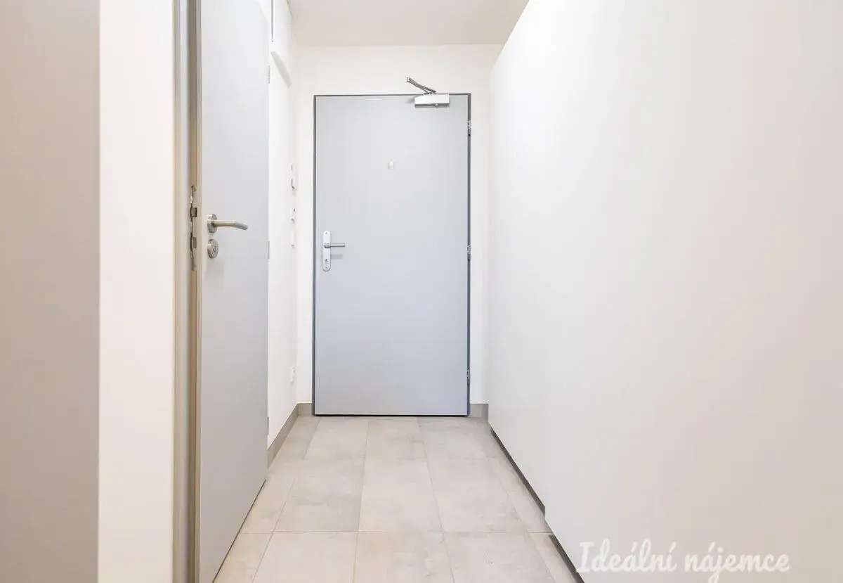 Pronájem bytu 1+kk, Arnošta Staňka, Hostivař, 18 500Kč/měs,